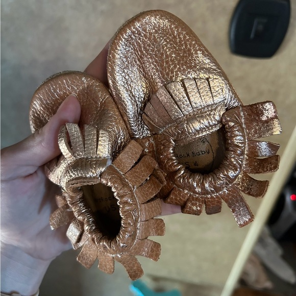 Bird rock baby moccasins - Picture 1 of 2